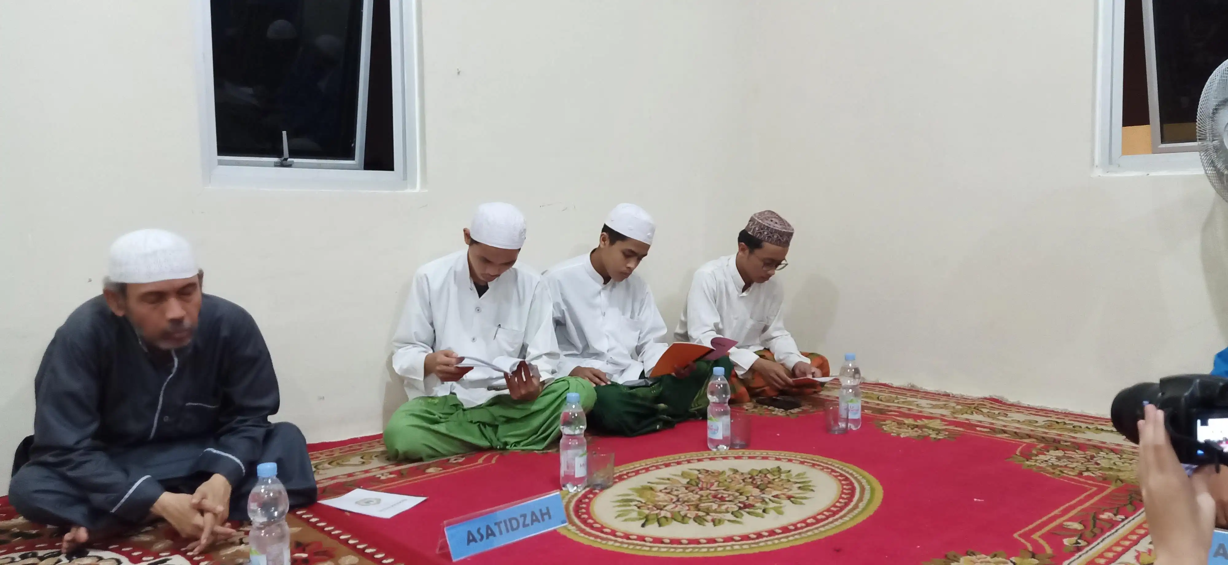 Rapat Akbar 8